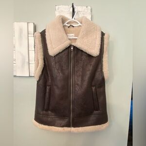 Offline by Aerie. Women’s Faux leather brown sherpa vest